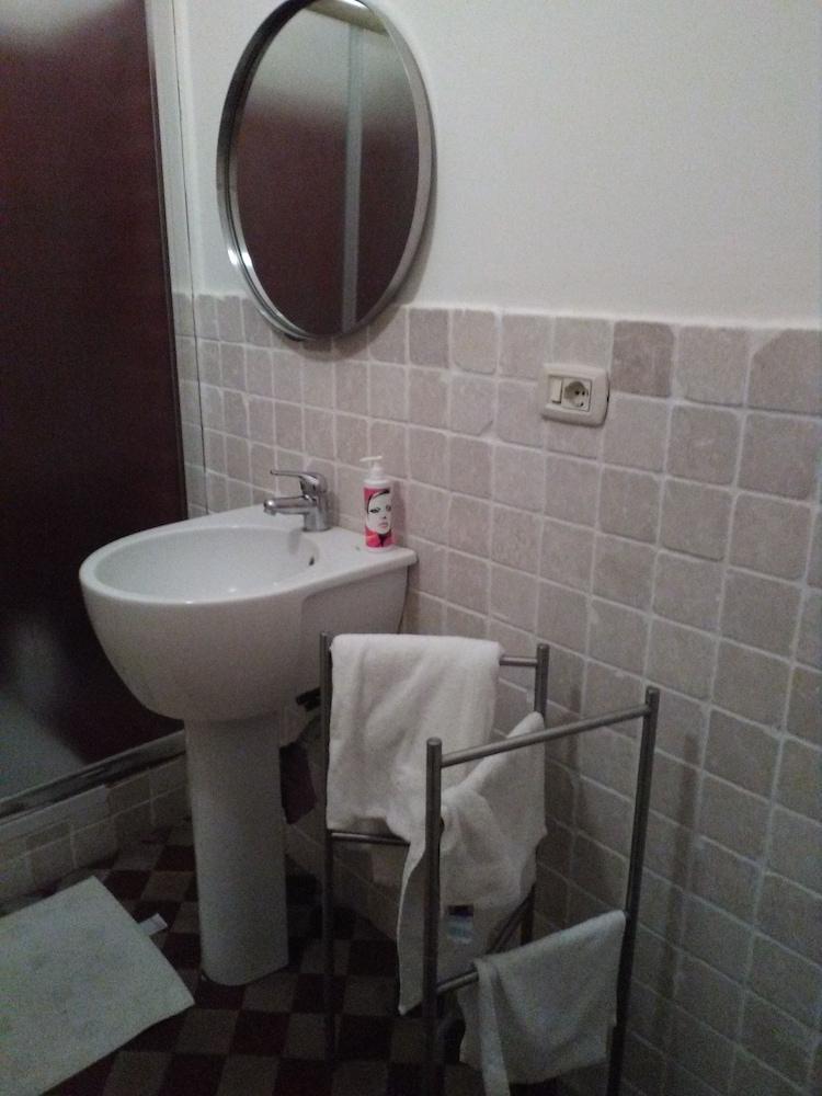Ivana B&B Катания Экстерьер фото