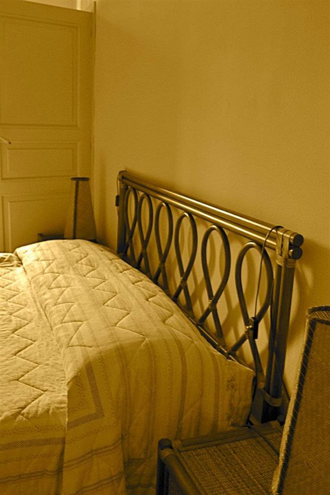 Ivana B&B Катания Экстерьер фото